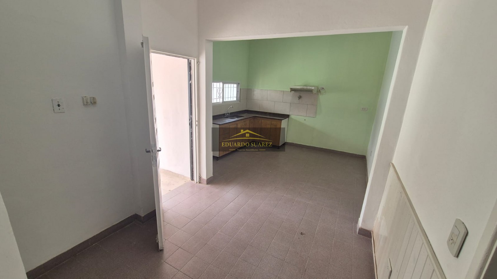 VENTA CASA 4 AMB CENTRO JOSE C PAZ