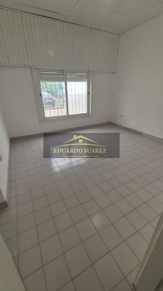 VENTA CASA 4 AMB CENTRO JOSE C PAZ
