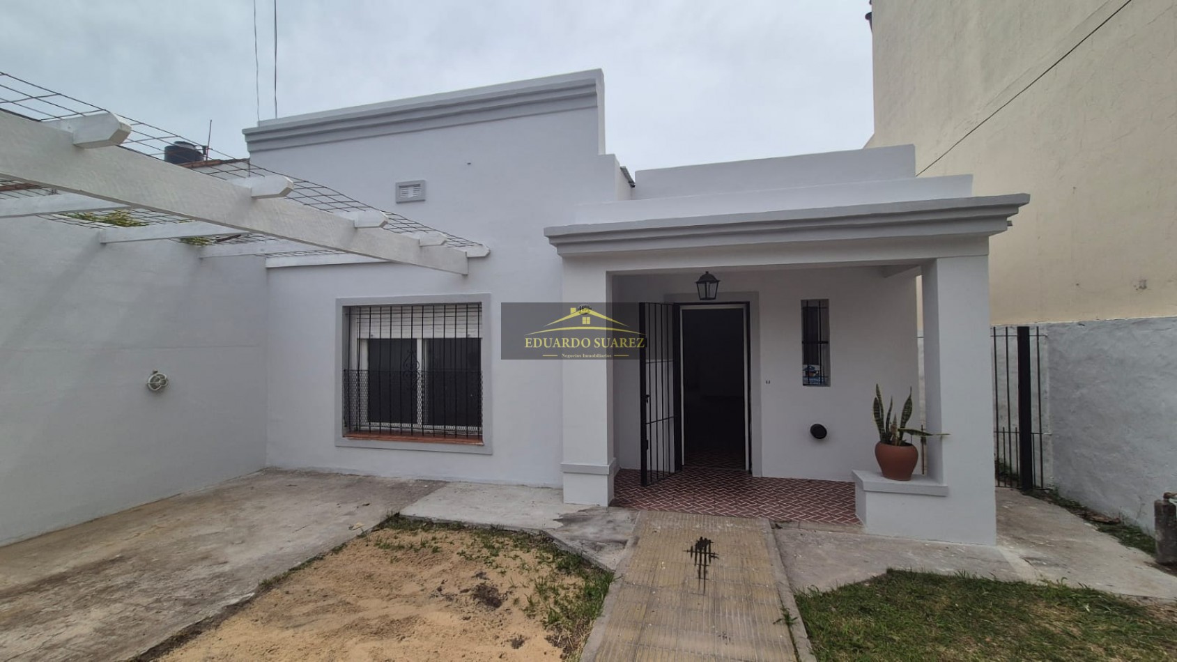 VENTA CASA 4 AMB CENTRO JOSE C PAZ