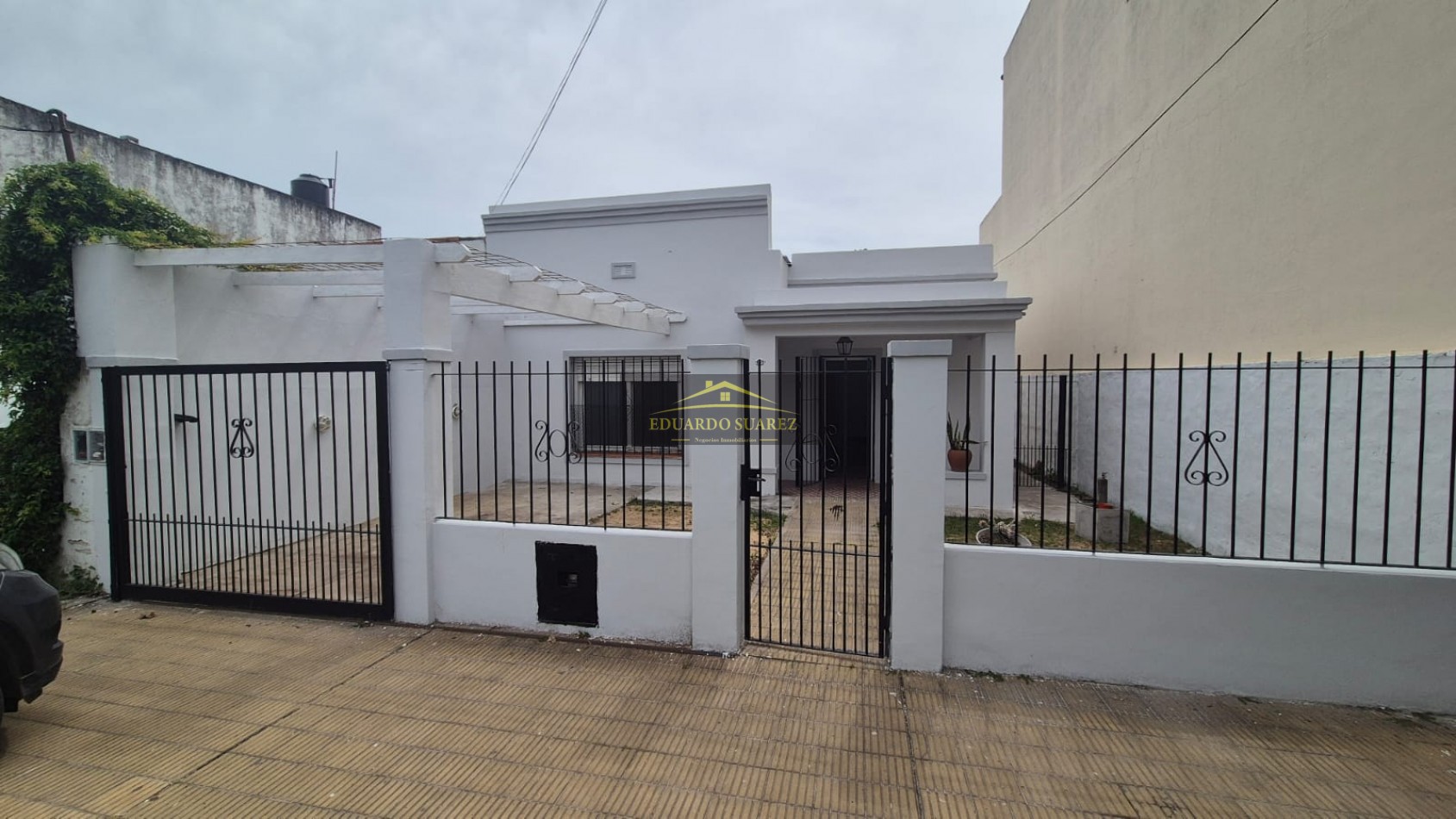 VENTA CASA 4 AMB CENTRO JOSE C PAZ
