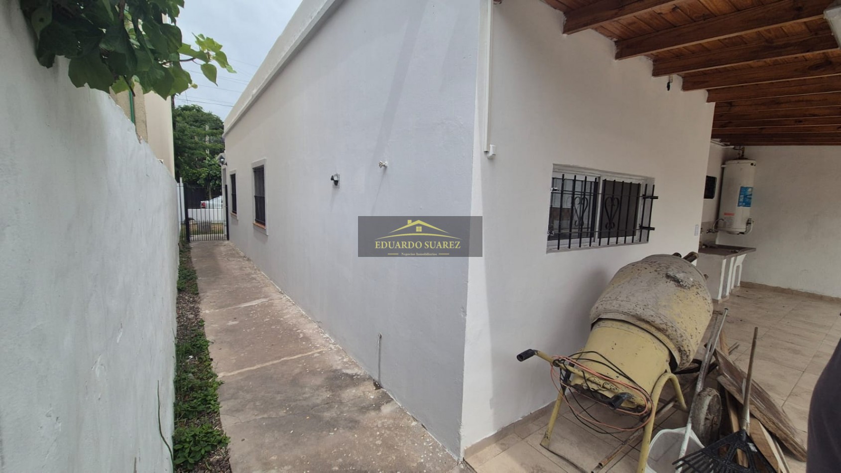 VENTA CASA 4 AMB CENTRO JOSE C PAZ